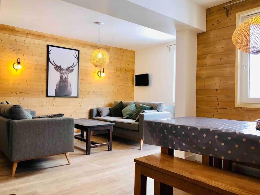 Appartement T4 8 Couchages Spacieux Et Cosy Au Pied Des Pistes Génos Εξωτερικό φωτογραφία